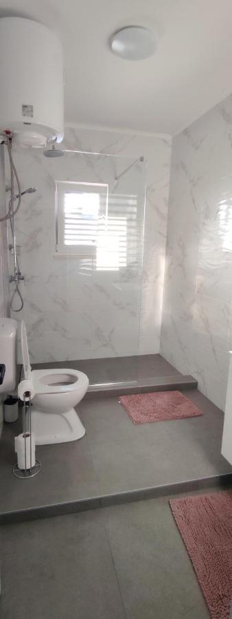 פריזבה Apartments Bosnic מראה חיצוני תמונה
